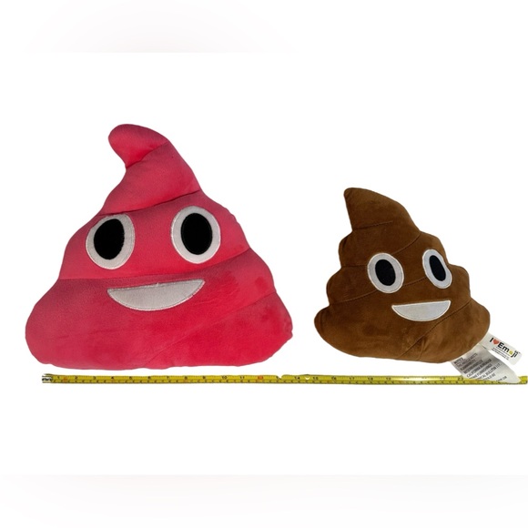 Set of 2 Poo Emoji pillows for home decor/kids bedroom - Picture 5 of 5